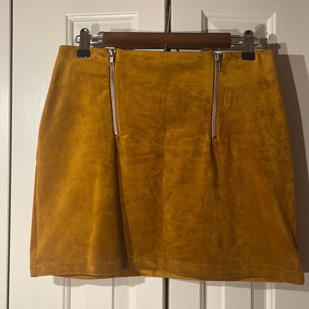 Felt mini skirt